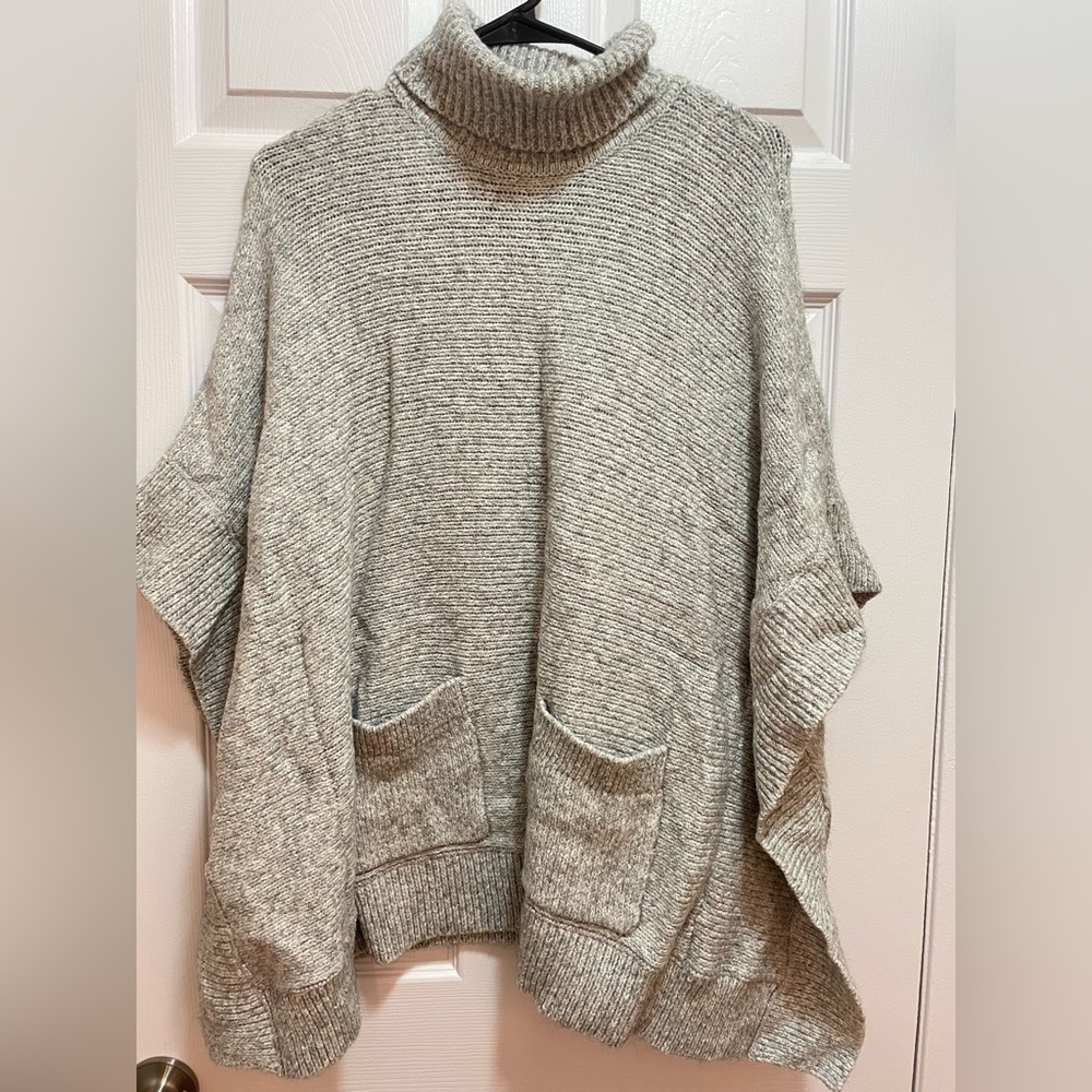 NWOT - Michael Kors sweater Poncho Gray Turtleneck